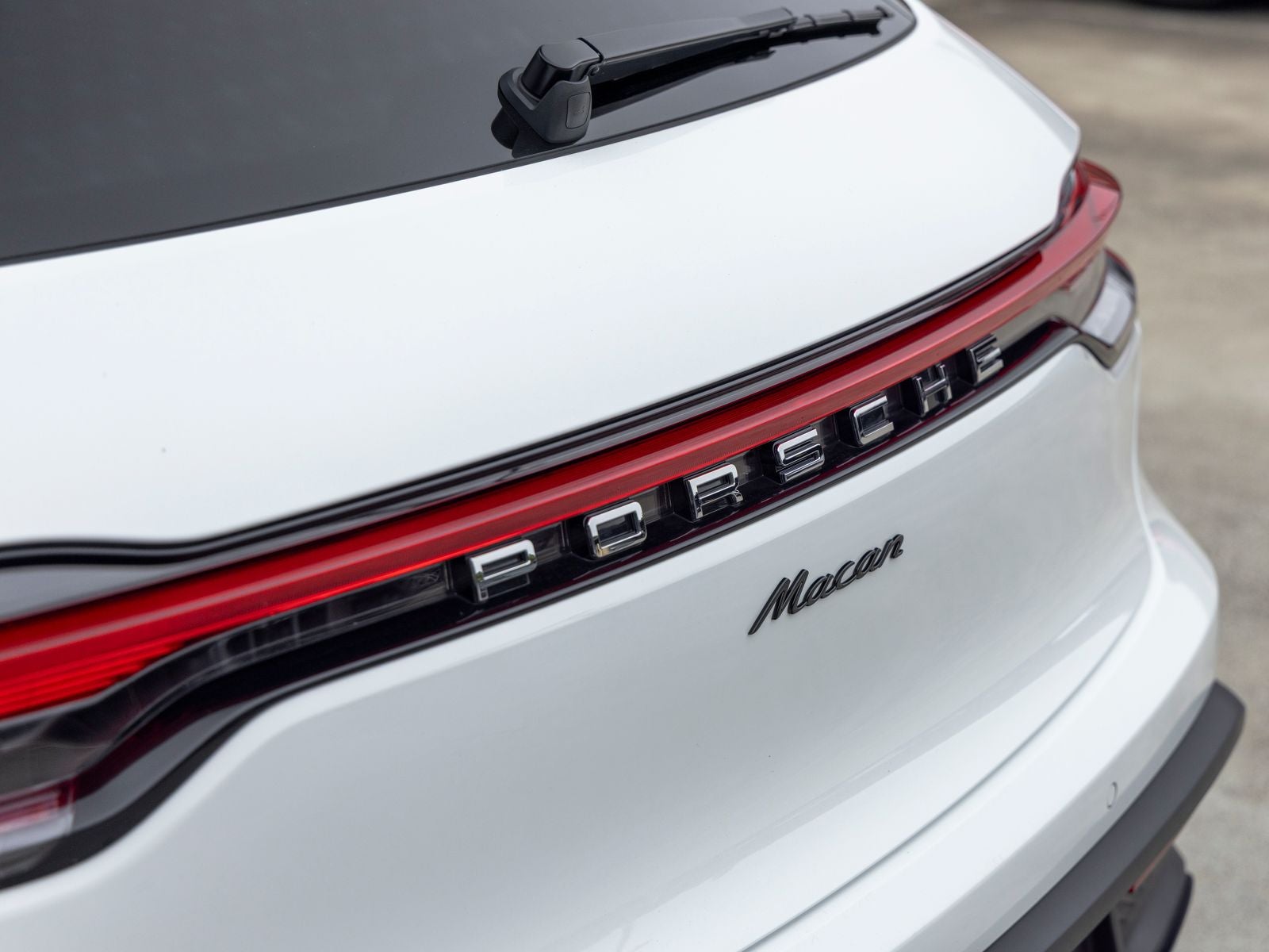 2026 Porsche Macan Macan