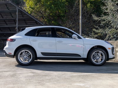 2026 Porsche Macan Macan