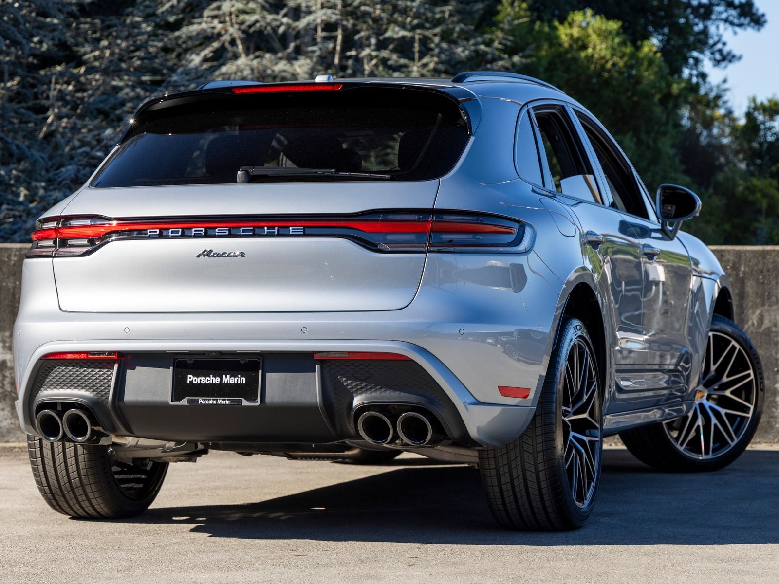 2026 Porsche Macan Base