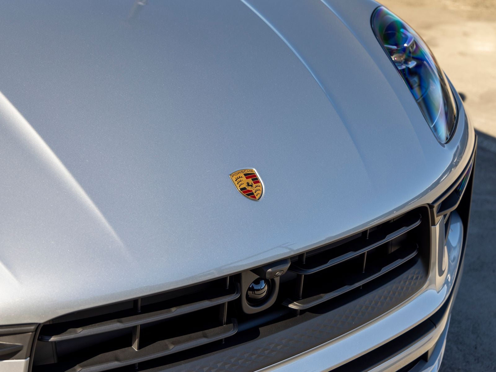 2026 Porsche Macan Base