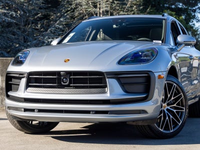 2026 Porsche Macan Base