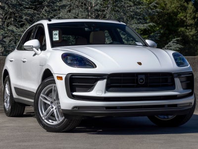 2026 Porsche Macan Base