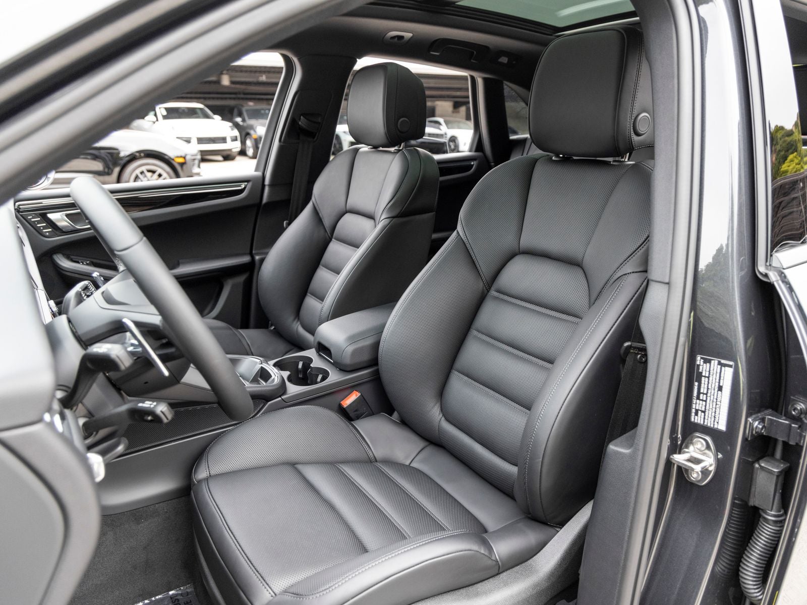 2026 Porsche Macan Macan