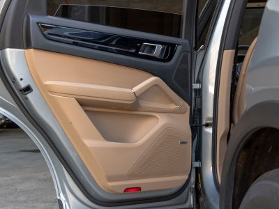 2020 Porsche Cayenne Cayenne