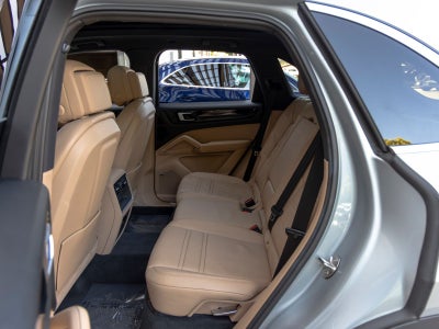 2020 Porsche Cayenne Cayenne