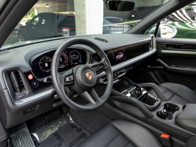 2025 Porsche Cayenne Cayenne