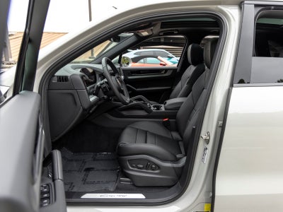 2026 Porsche Cayenne Base