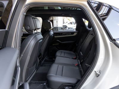 2025 Porsche Cayenne Cayenne