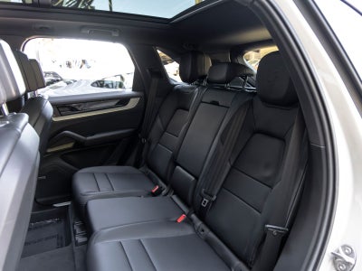 2025 Porsche Cayenne Cayenne