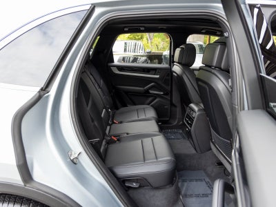 2025 Porsche Cayenne Cayenne