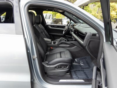 2025 Porsche Cayenne Cayenne