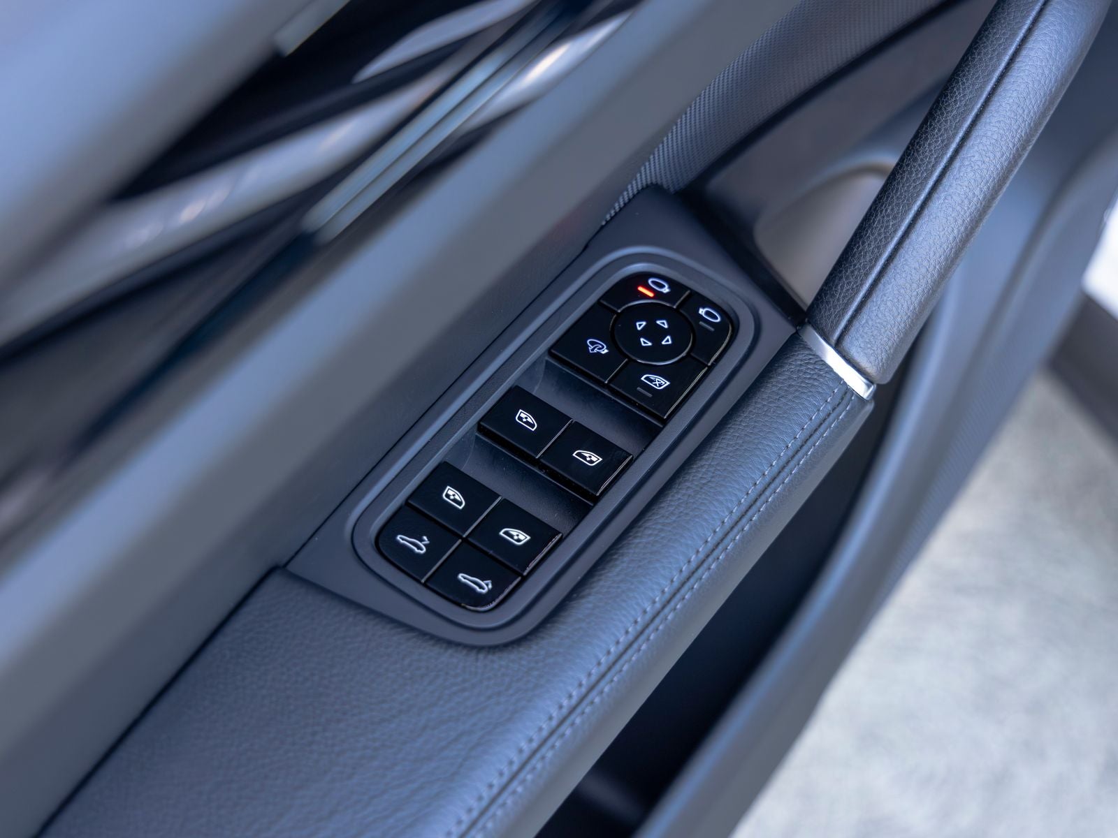 2021 Porsche Cayenne Base