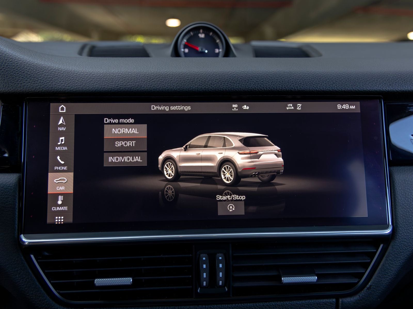 2021 Porsche Cayenne Base