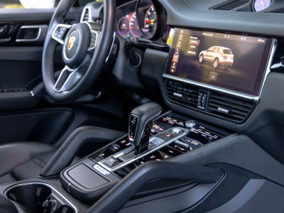 2021 Porsche Cayenne Base