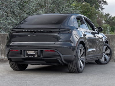2026 Porsche Macan 4 Electric