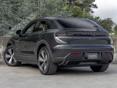 2026 Porsche Macan 4 Electric
