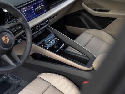 2026 Porsche Macan 4 Electric