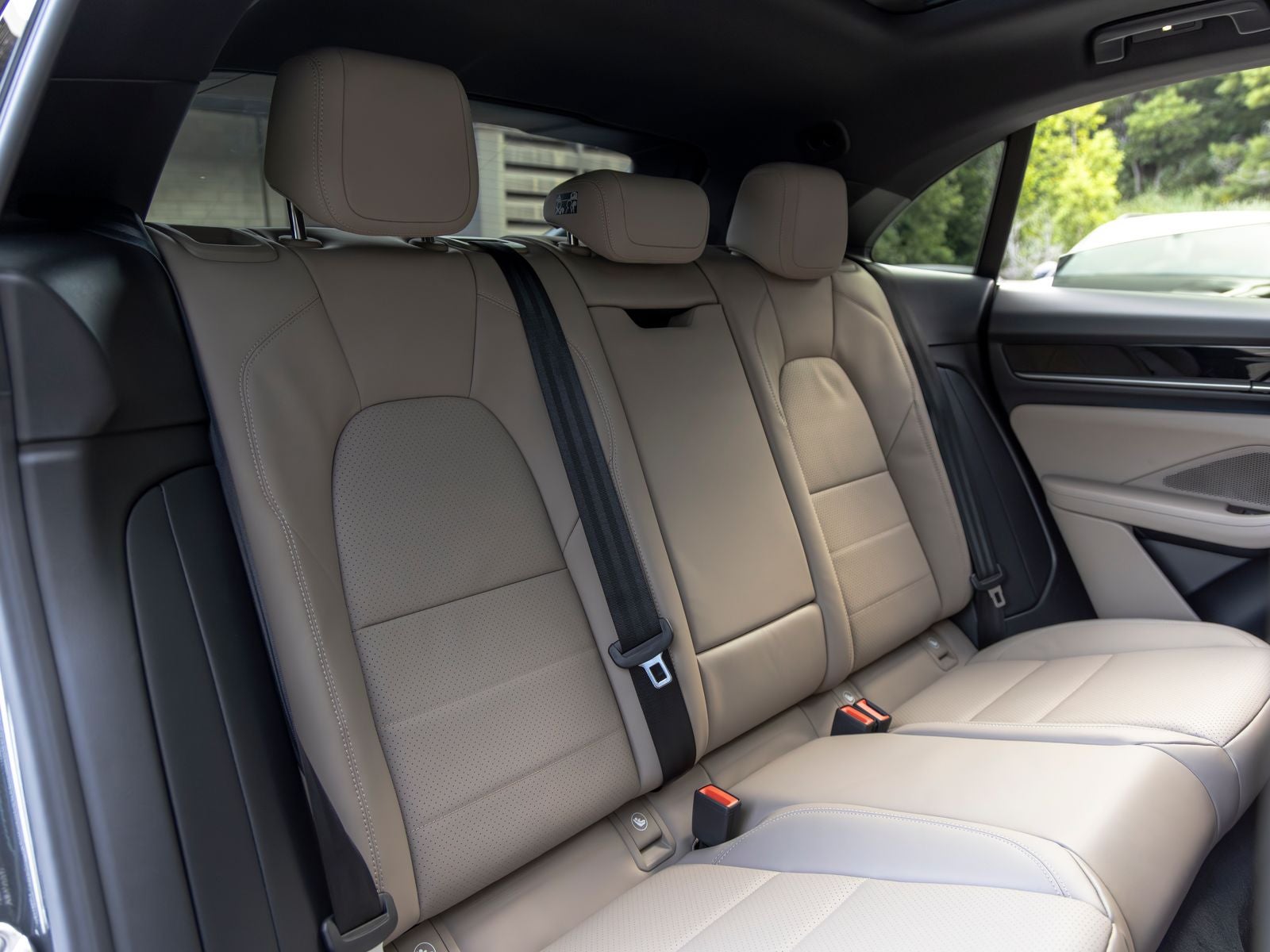 2026 Porsche Macan 4 Electric