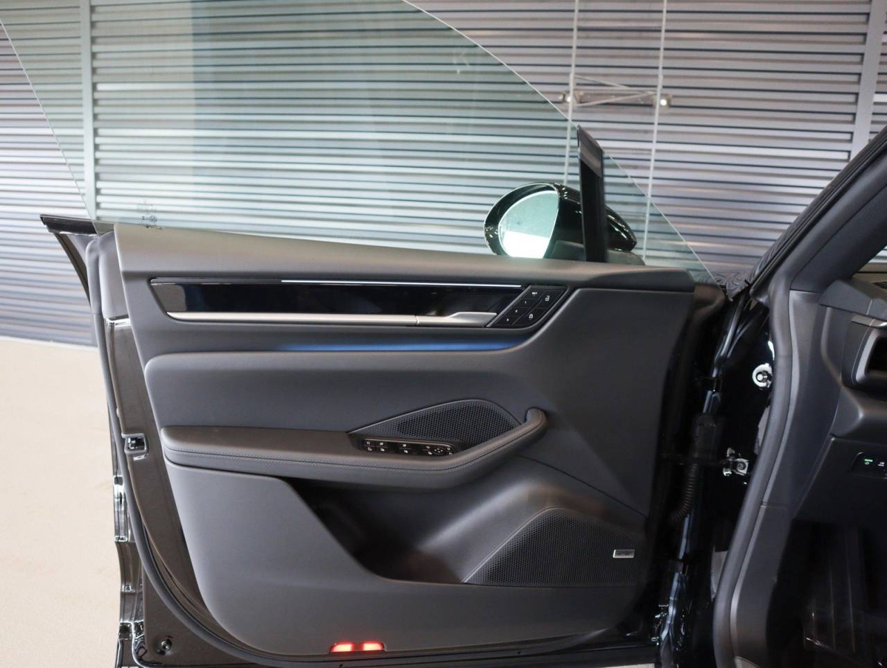 2026 Porsche Macan 4 Electric