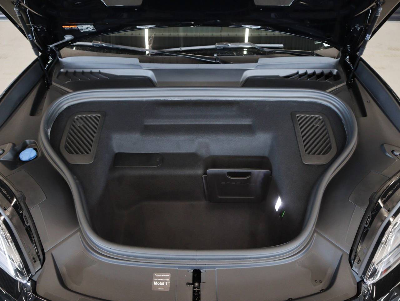 2026 Porsche Macan 4 Electric