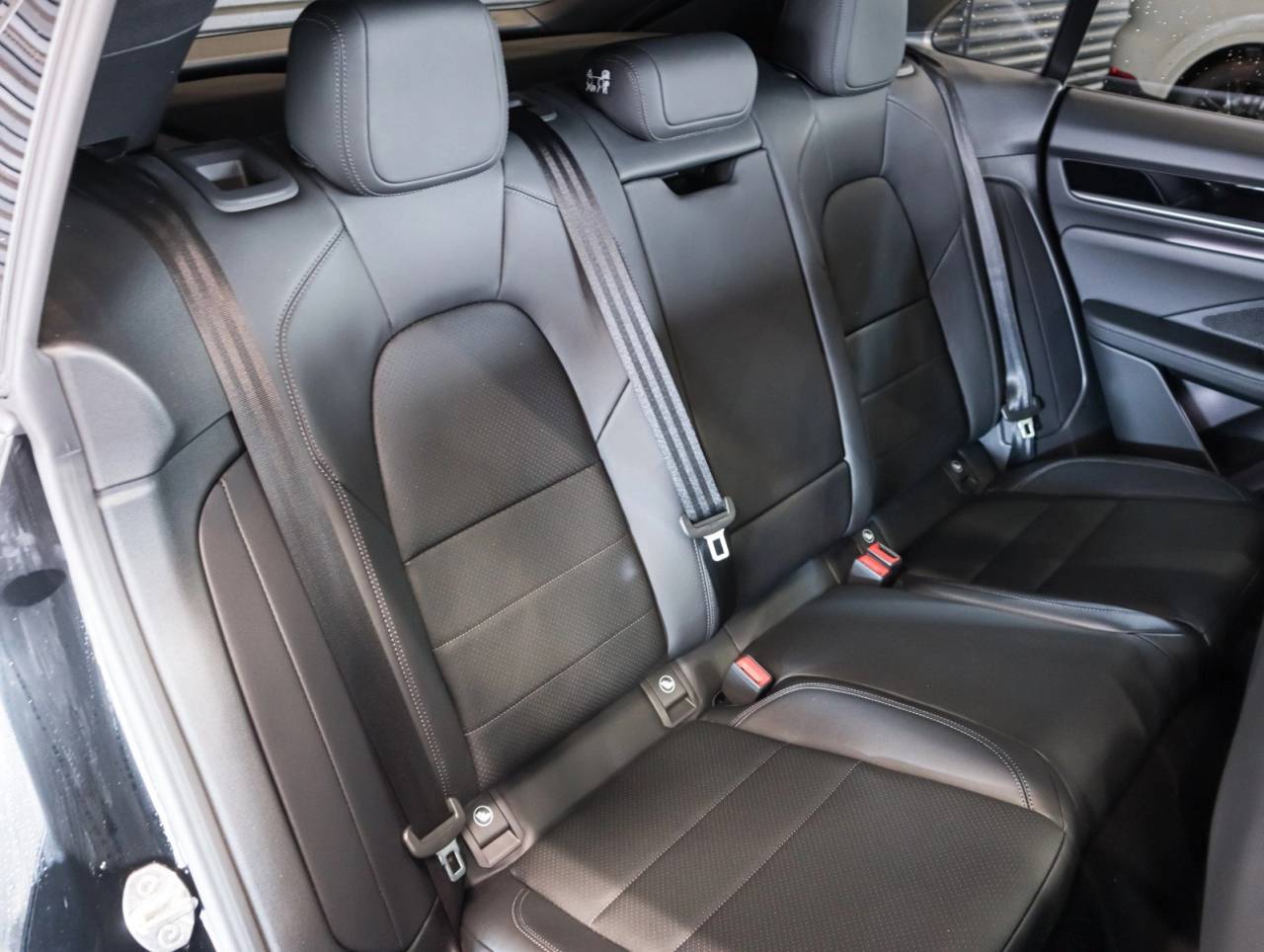 2026 Porsche Macan 4 Electric