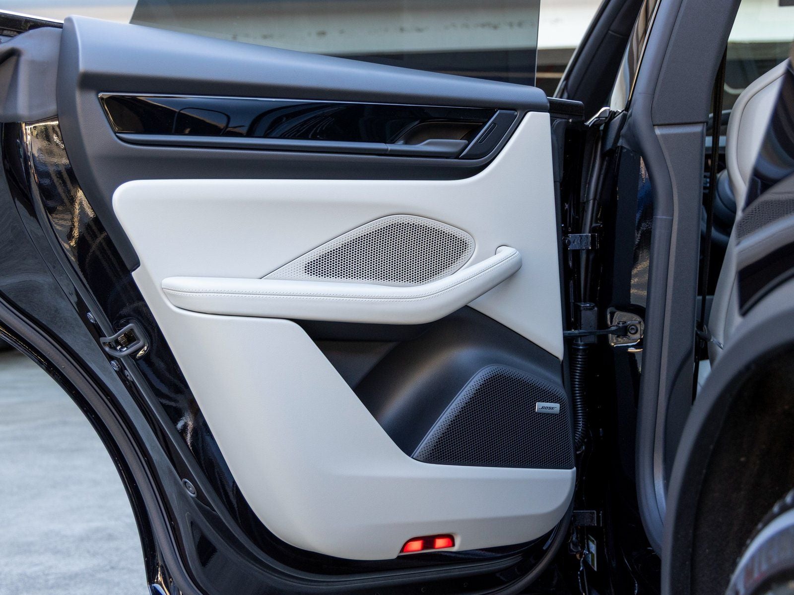 2026 Porsche Macan Macan 4 Electric