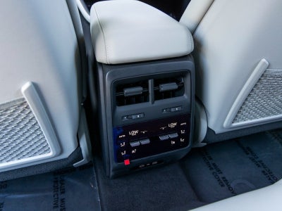 2026 Porsche Macan Macan 4 Electric