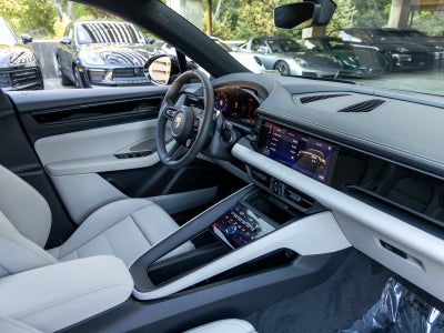 2026 Porsche Macan Macan 4 Electric