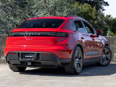 2026 Porsche Macan 4 Electric