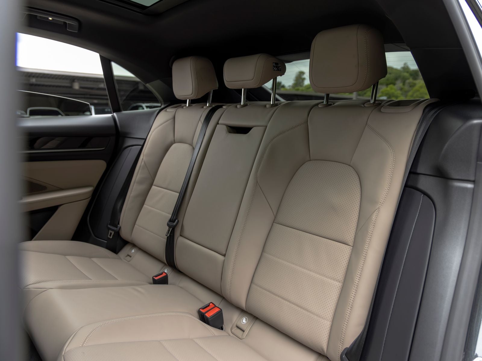 2026 Porsche Macan 4 Electric