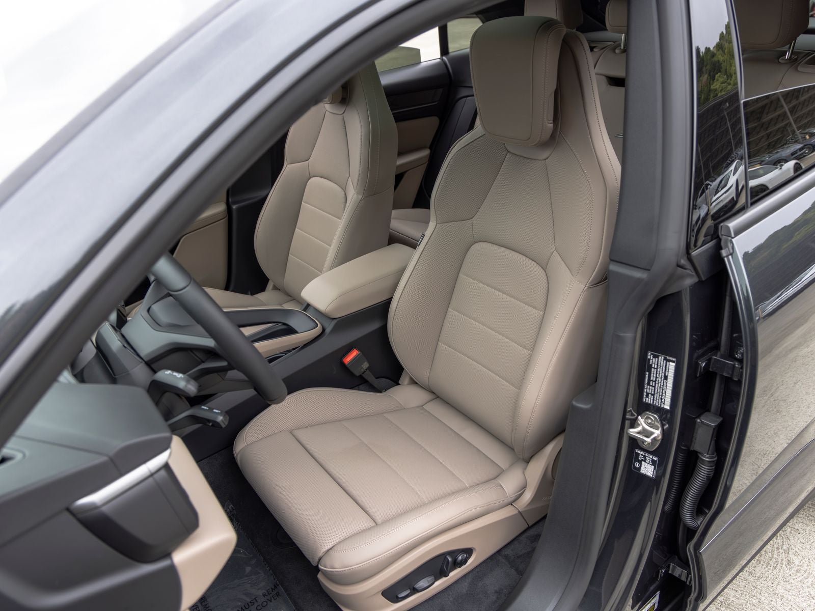2026 Porsche Macan 4 Electric
