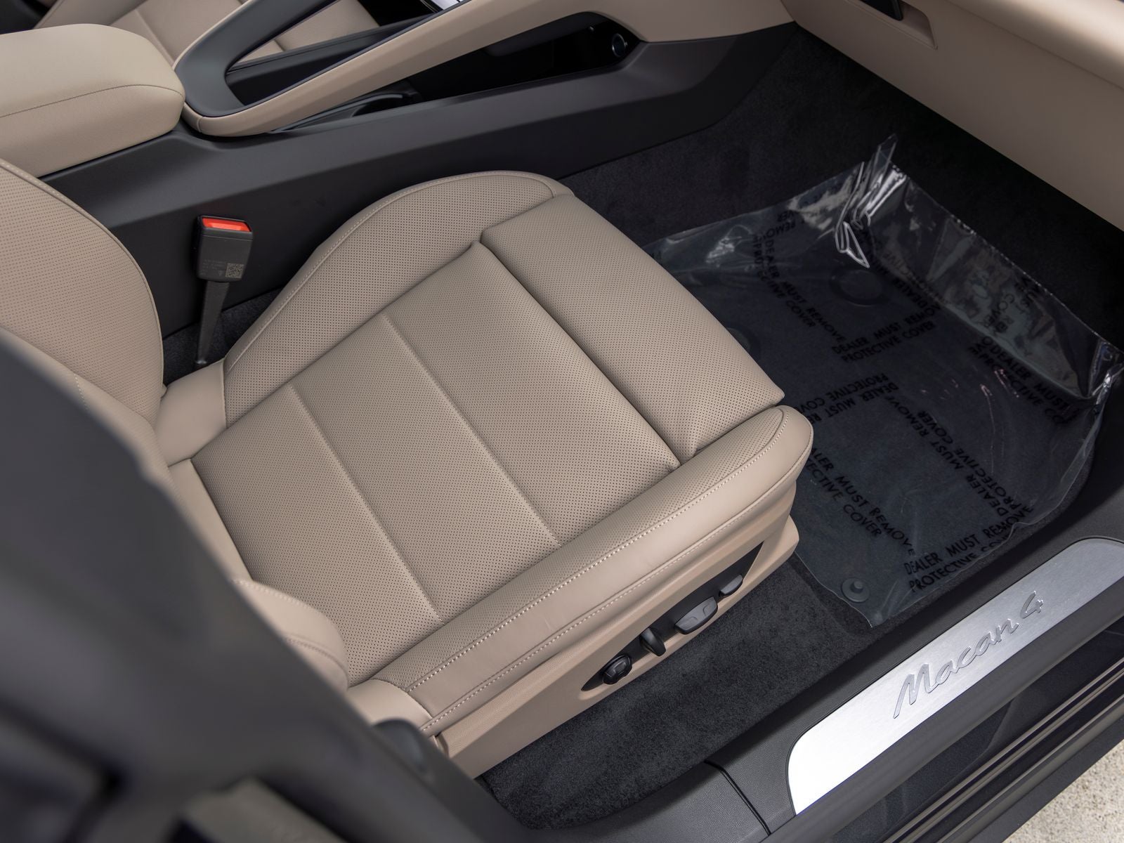 2026 Porsche Macan 4 Electric