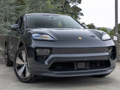 2026 Porsche Macan 4 Electric