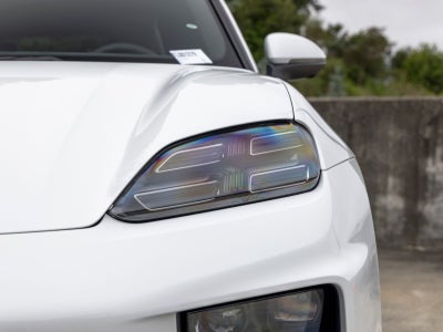 2026 Porsche Macan 4 Electric