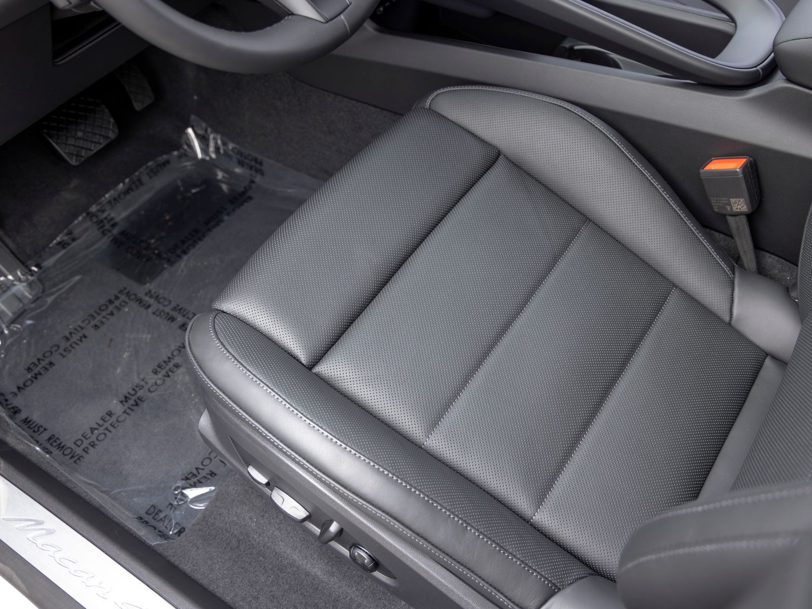 2026 Porsche Macan 4 Electric