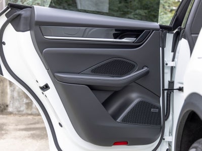 2026 Porsche Macan 4 Electric