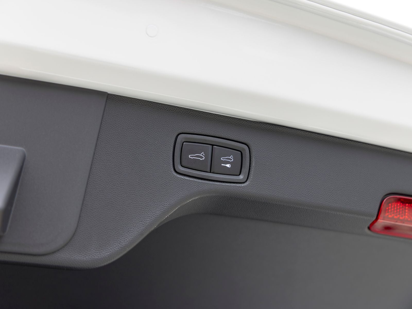 2026 Porsche Macan 4 Electric