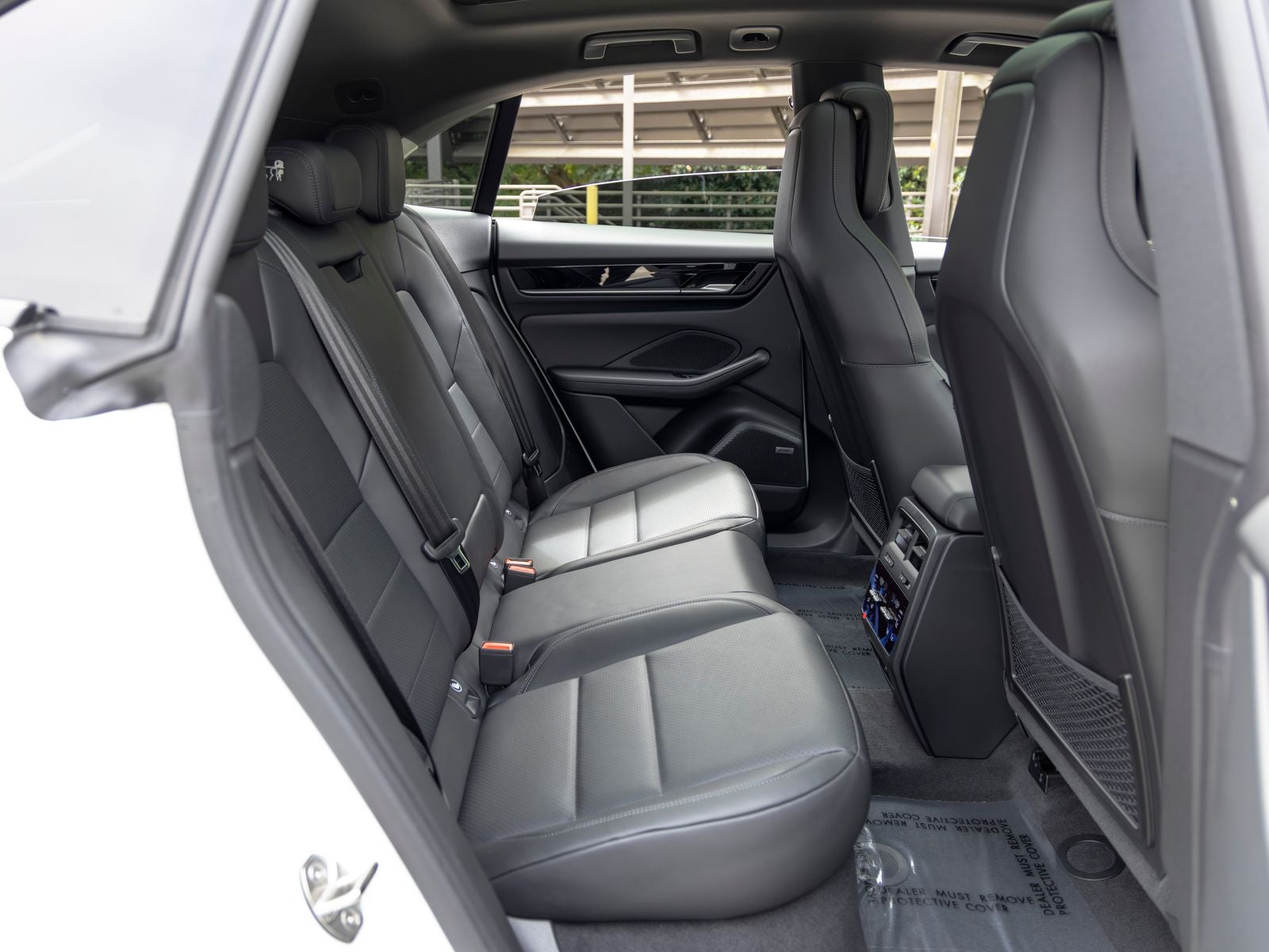 2026 Porsche Macan 4 Electric