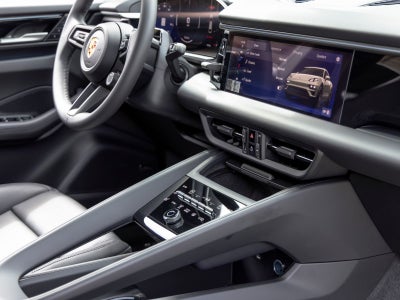 2026 Porsche Macan 4 Electric