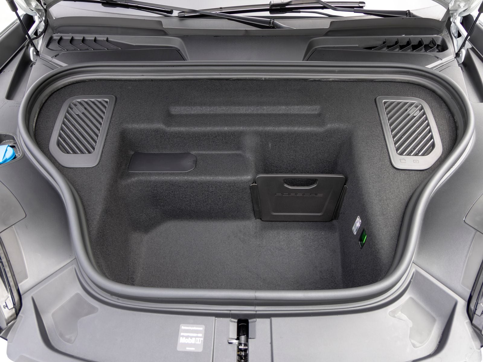 2026 Porsche Macan 4 Electric