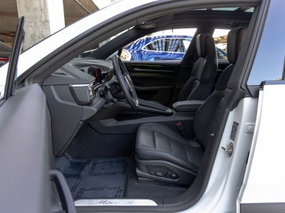 2025 Porsche Macan Macan 4 Electric