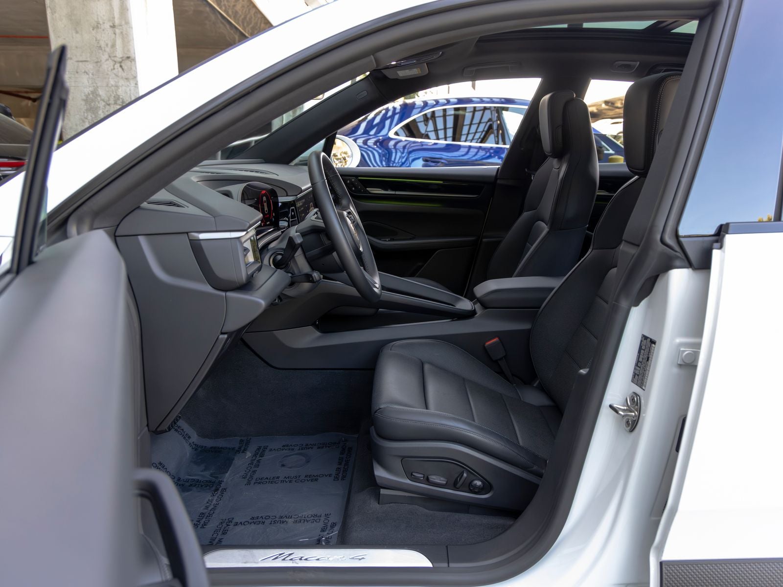 2025 Porsche Macan Macan 4 Electric
