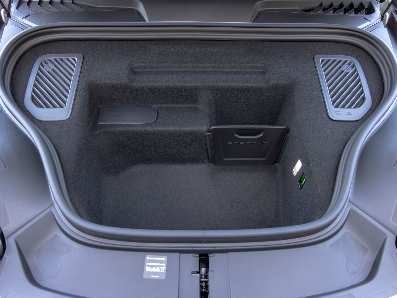 2025 Porsche Macan Macan 4 Electric