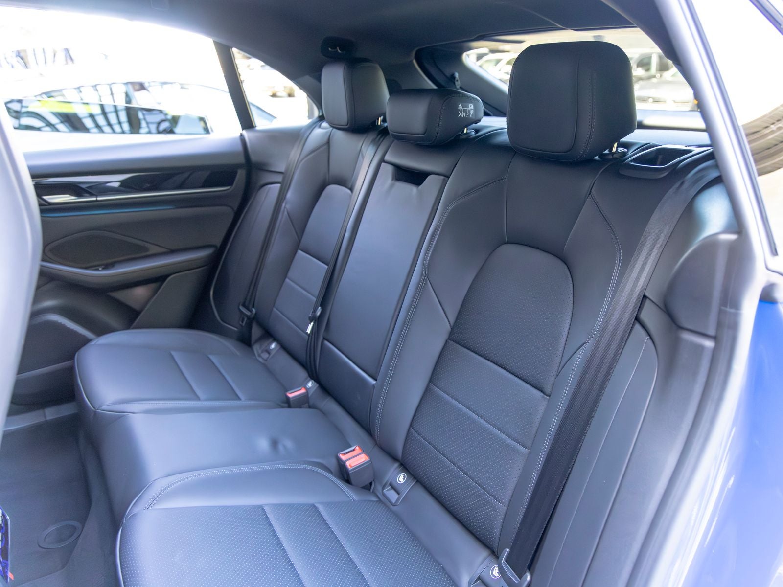 2026 Porsche Macan 4 Electric