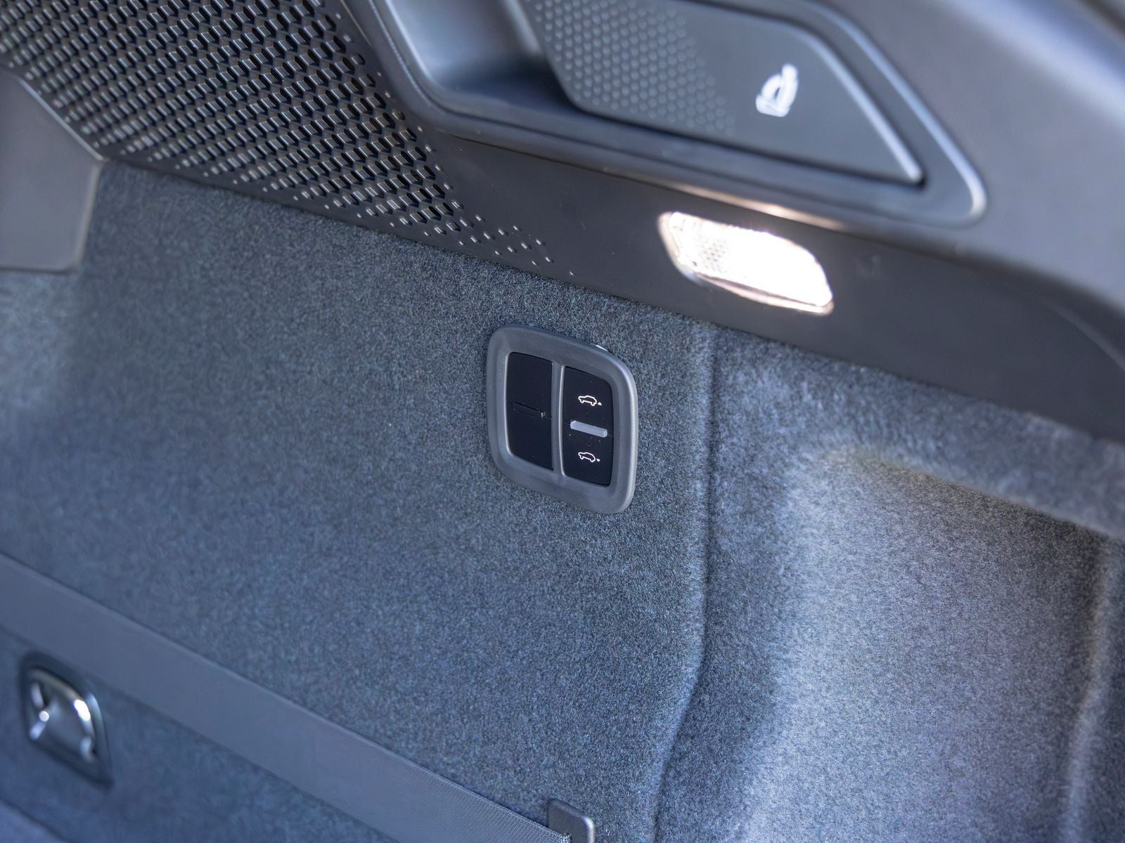 2026 Porsche Macan 4 Electric