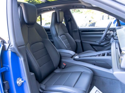 2026 Porsche Macan 4 Electric