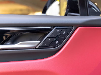 2026 Porsche Macan 4 Electric