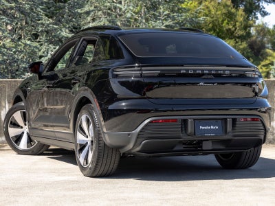 2026 Porsche Macan 4 Electric