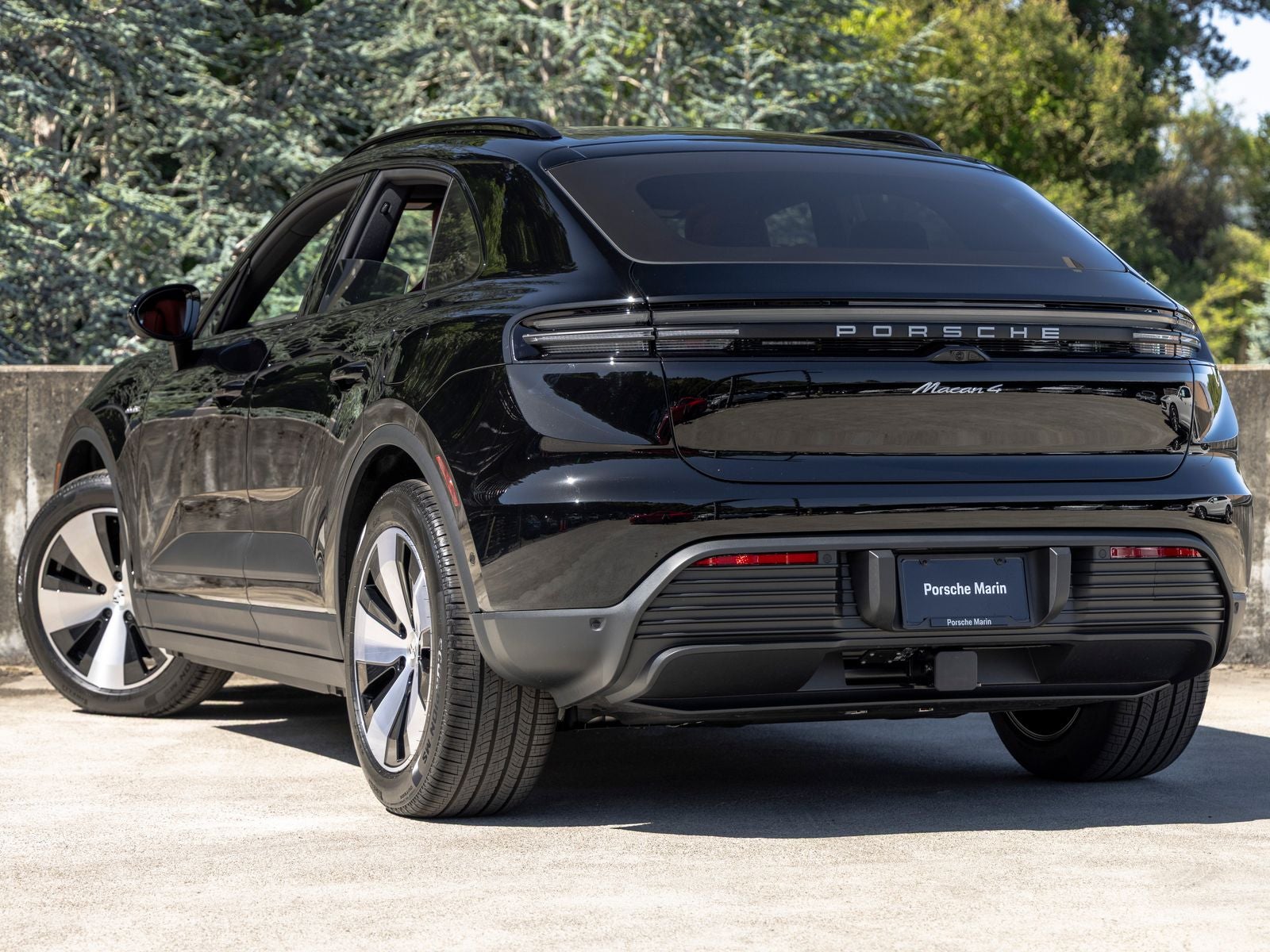 2026 Porsche Macan 4 Electric