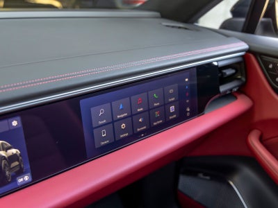 2026 Porsche Macan 4 Electric